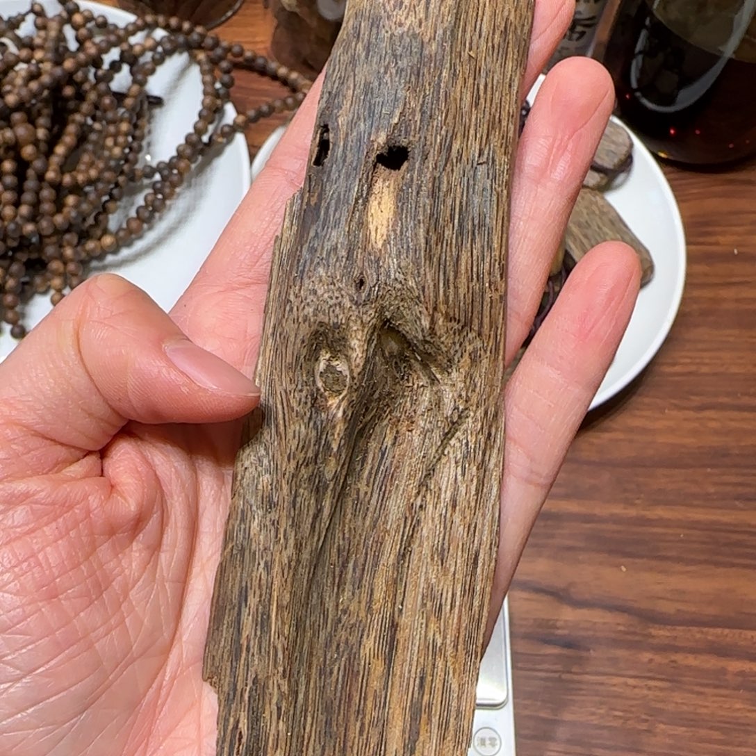 沉香沉香碎屑奇楠虫漏皮衣18.8克