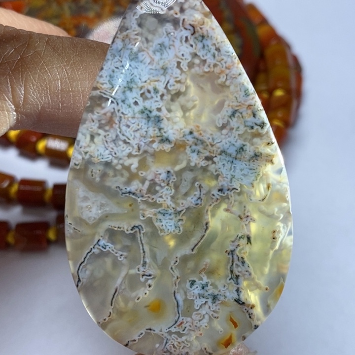 玛瑙/玉髓颈饰未镶嵌