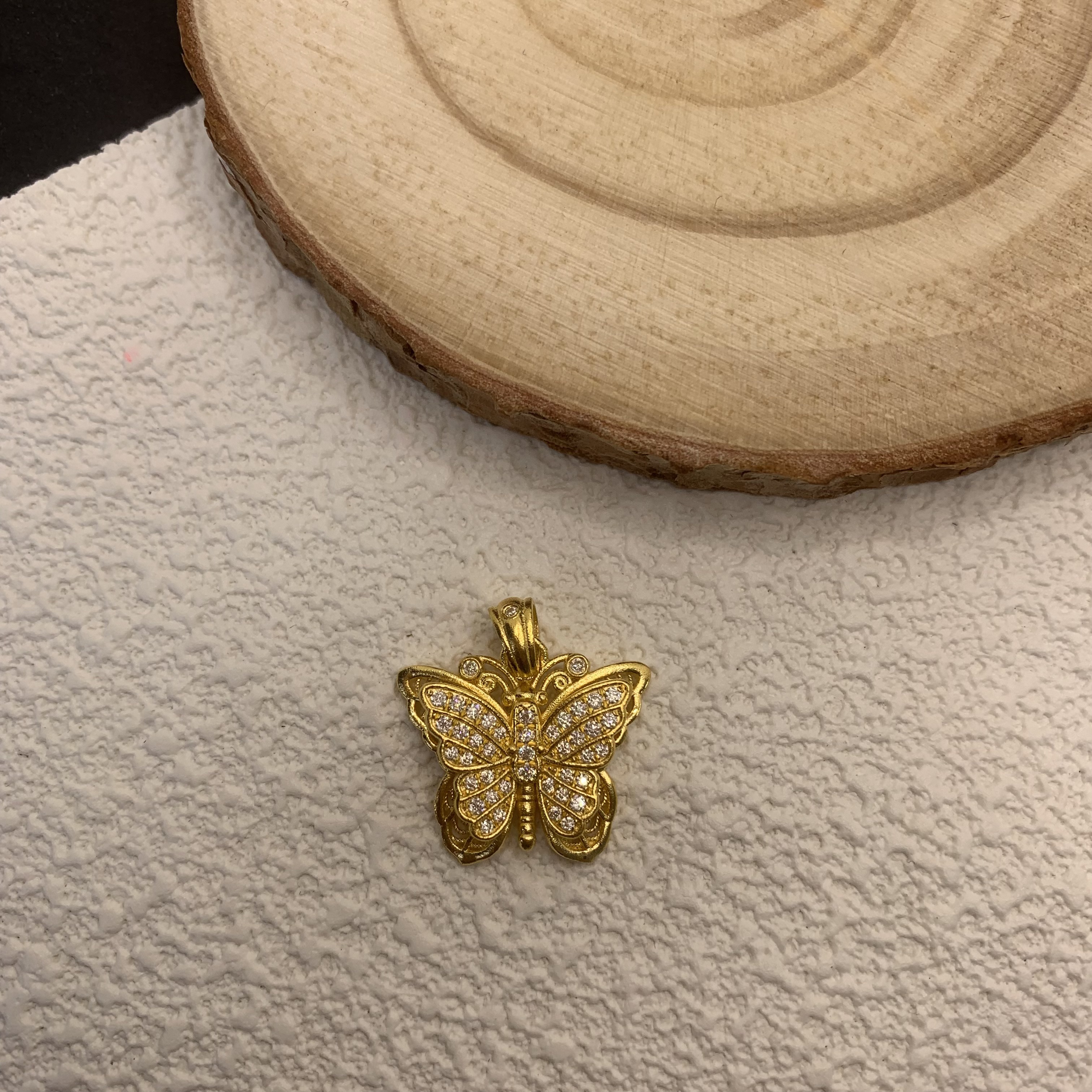 【金喜圆】足金999 莫桑双层花丝蝴蝶吊坠- 带证书钢印