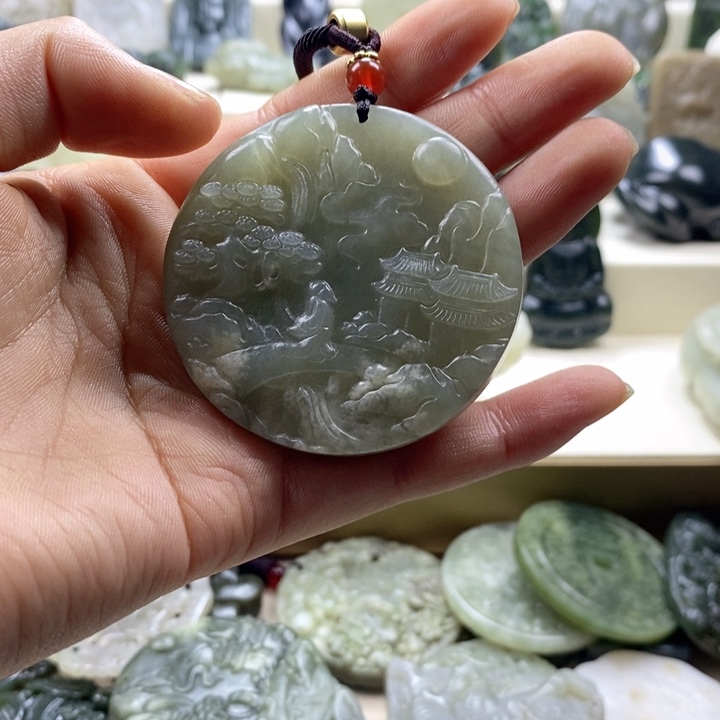 和田玉颈饰未镶嵌