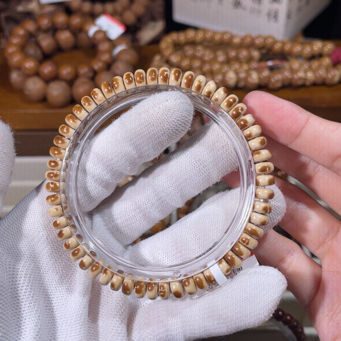 *****紫金鼠手串三花算盘纯肉