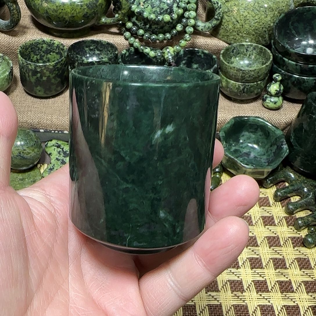 蛇纹石玉未镶嵌藏玉药王石能量产品