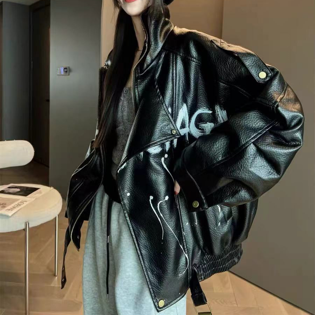 红人馆黑色涂鸦皮衣外套女2025新款酷飒风独特超好看机车复古夹克