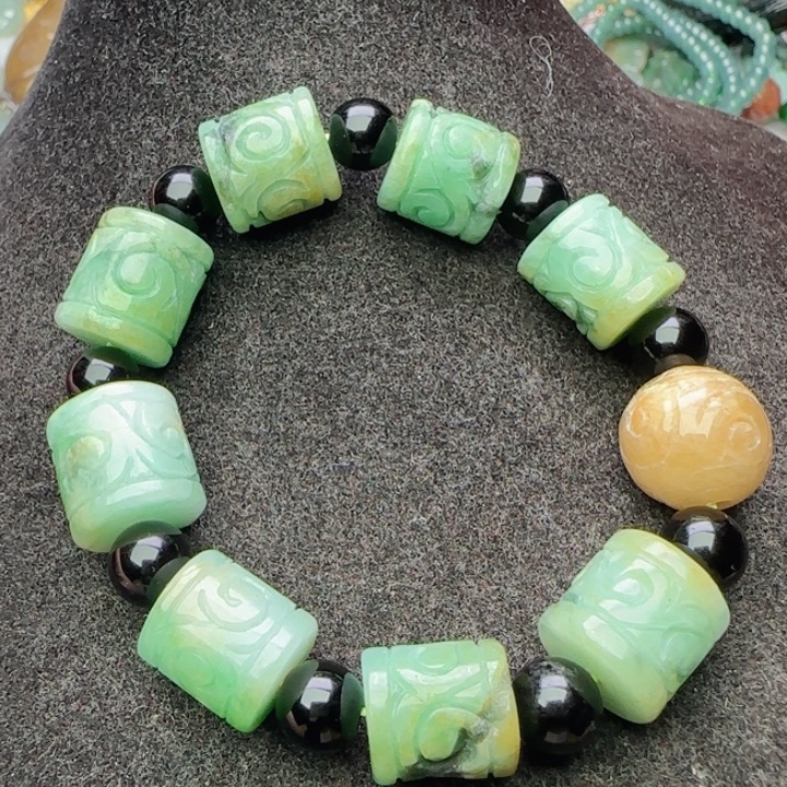 翡翠未镶嵌颈饰天然A货43