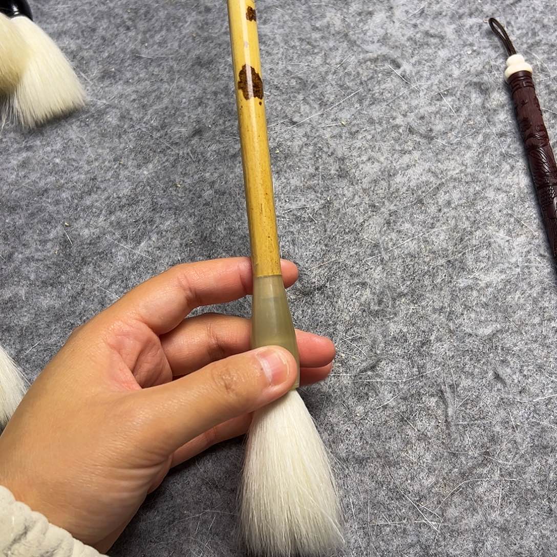 羊1只 出锋5.5 口径1.3 杆如图只能清水试笔