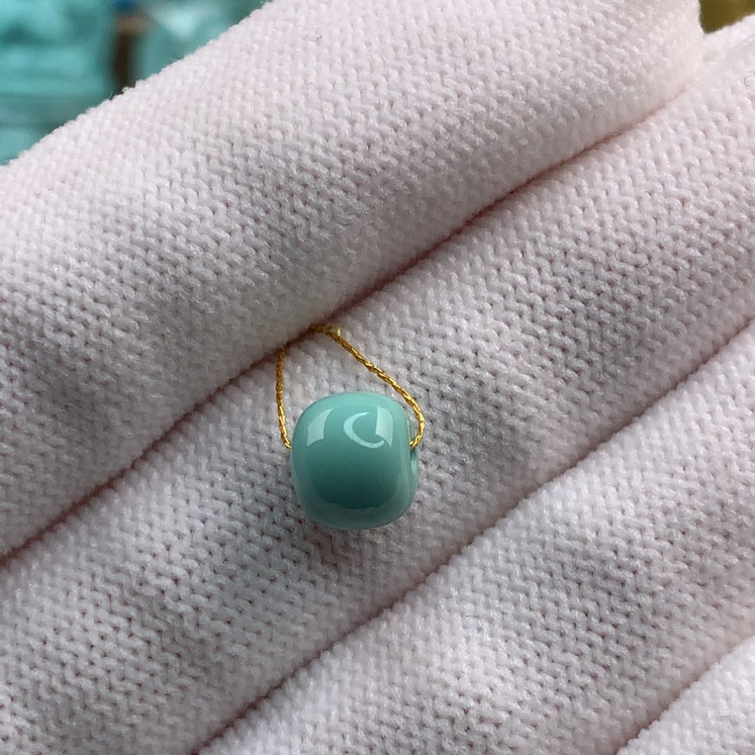 绿松石珠宝玉石未镶嵌