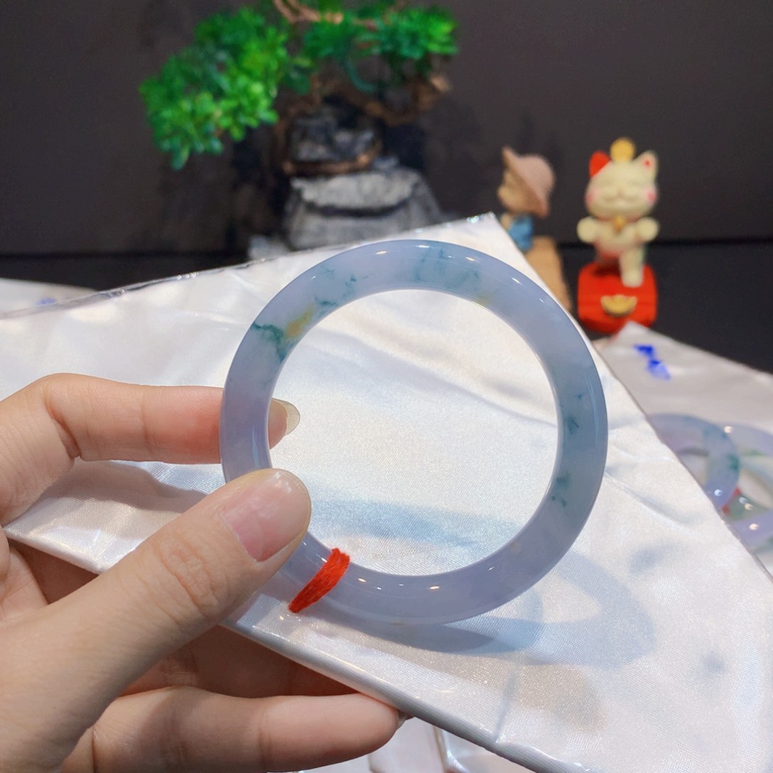 翡翠未镶嵌手镯52