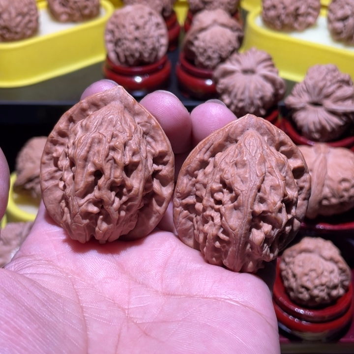 桃核吊坠大红袍全品