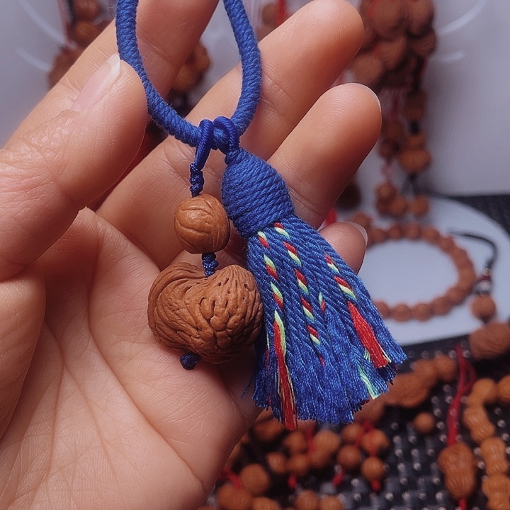 吊坠桃核龙纹桃枭