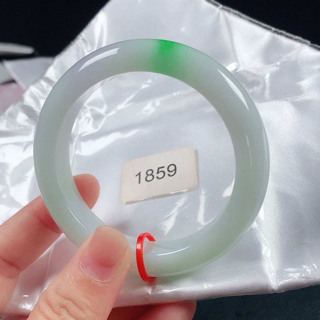 翡翠手镯未镶嵌55圈1859