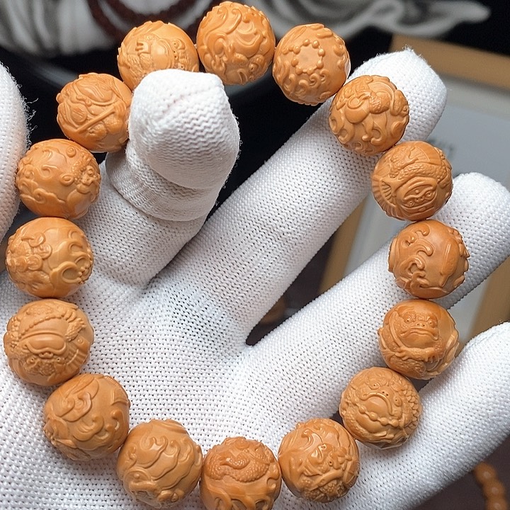 猴头手串雕刻金蟾