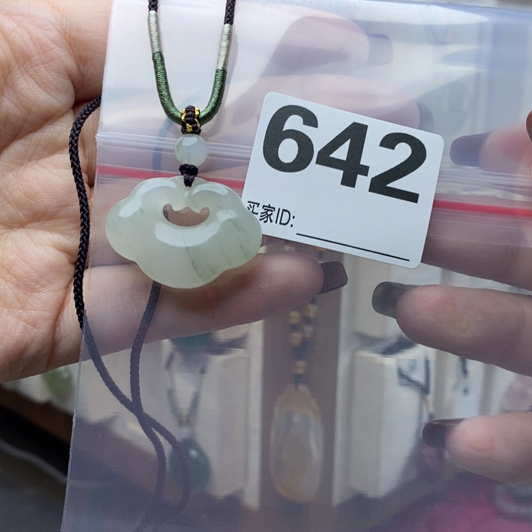 石英质玉颈饰合金@*姐