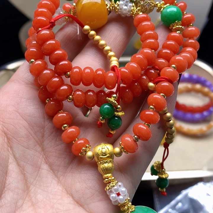 翡翠颈饰未镶嵌吊坠