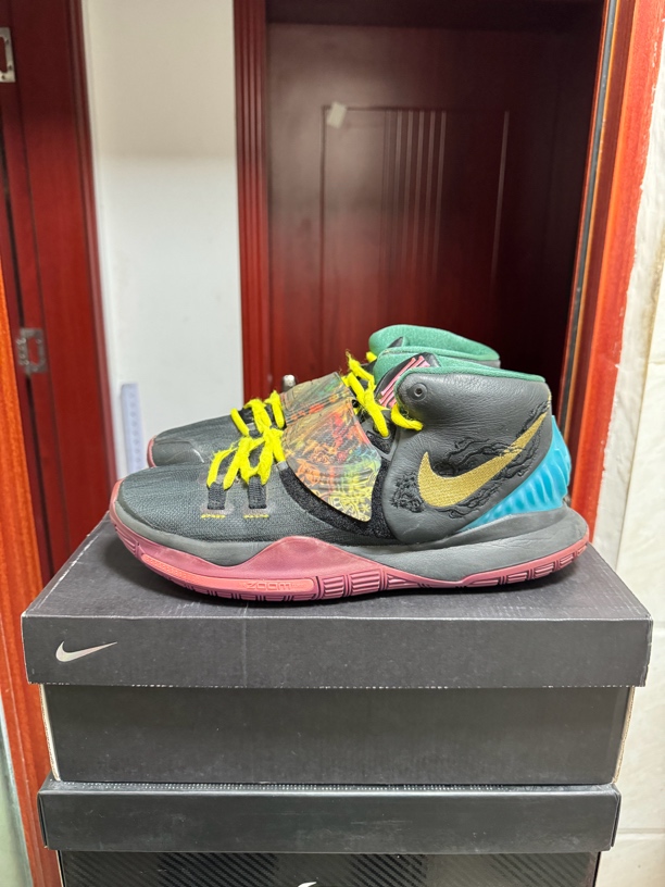 42.5码 欧文6 蓝紫 9新成色 无原盒 篮球鞋