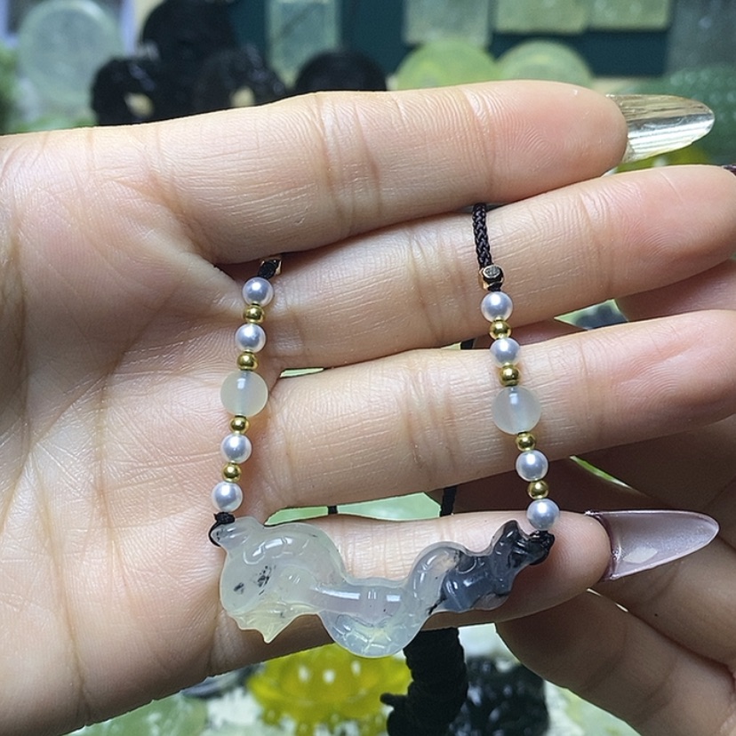 【闪购商品】蛇纹石玉颈饰未镶嵌