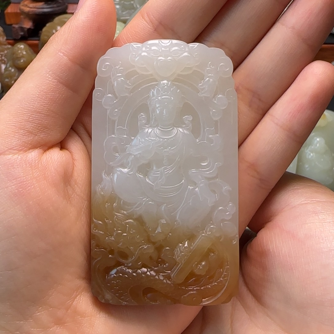 八***财和田玉未镶嵌颈饰