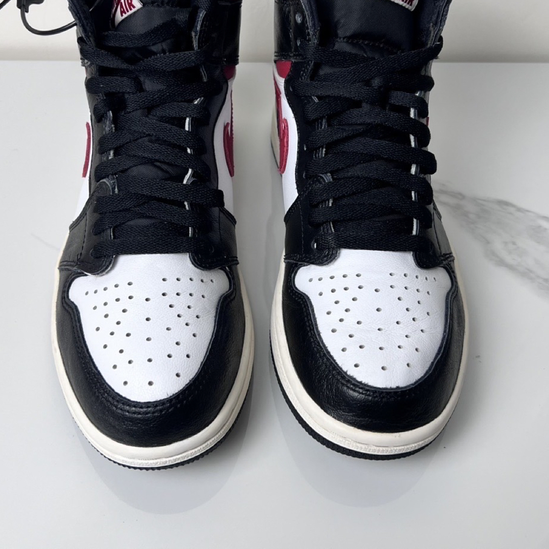 95新 LANVIN 1黑白红40.5码F2802鞋