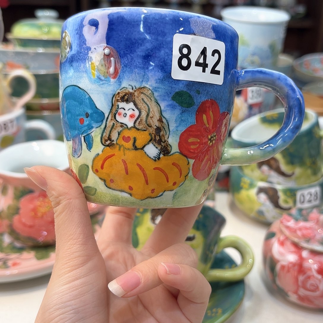 瓷片兔兔好可爱呀