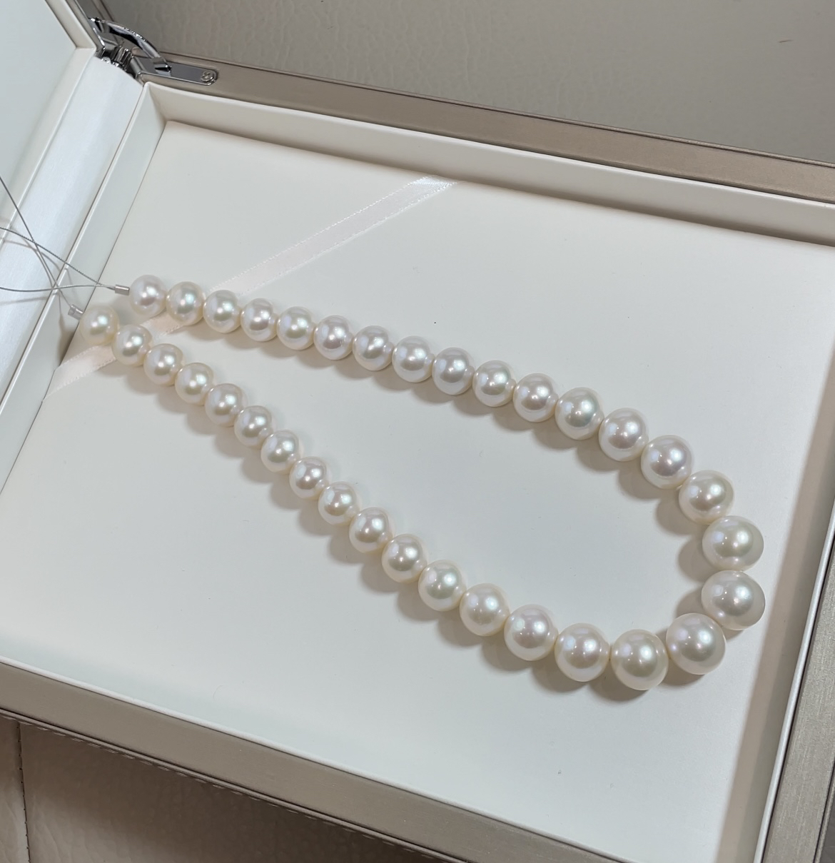 【星洛珠宝】12-15mm大白伴彩光爱迪生项链