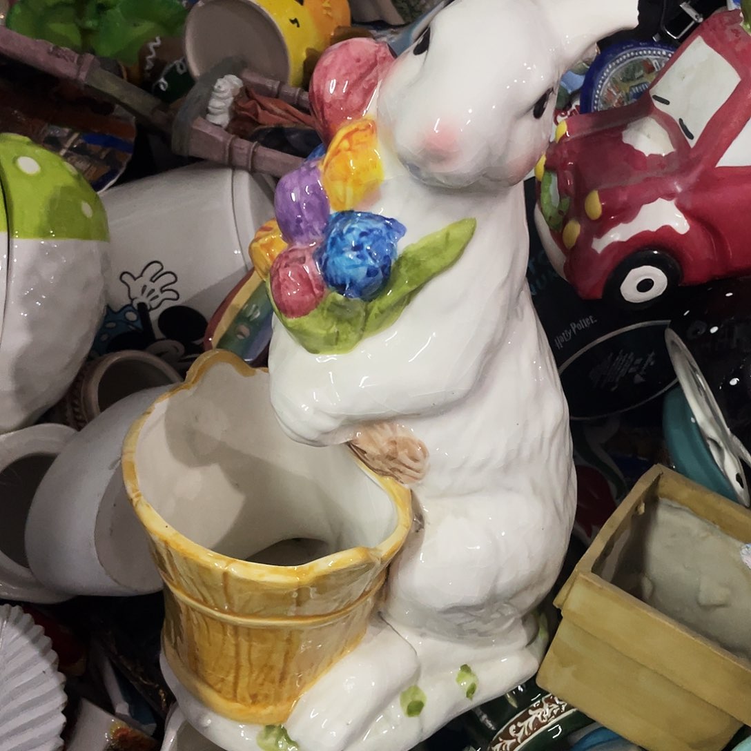 摆件  磕碰。 封釉。      