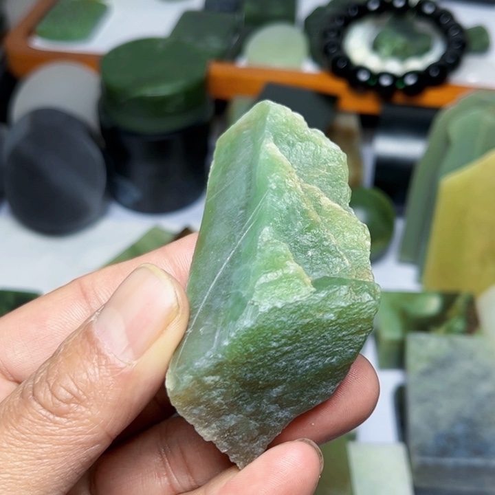 未镶嵌和田玉珠宝半成品