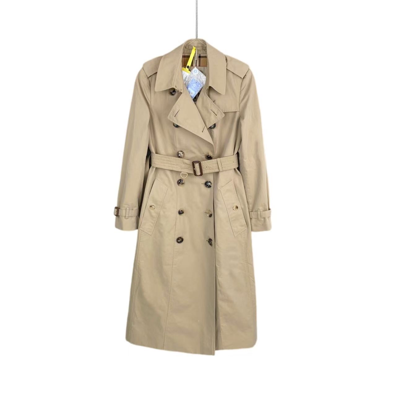 95新 BURBERRY/博柏利 qq748 棉 卡其色双皇冠双排扣风衣 UK8微瑕