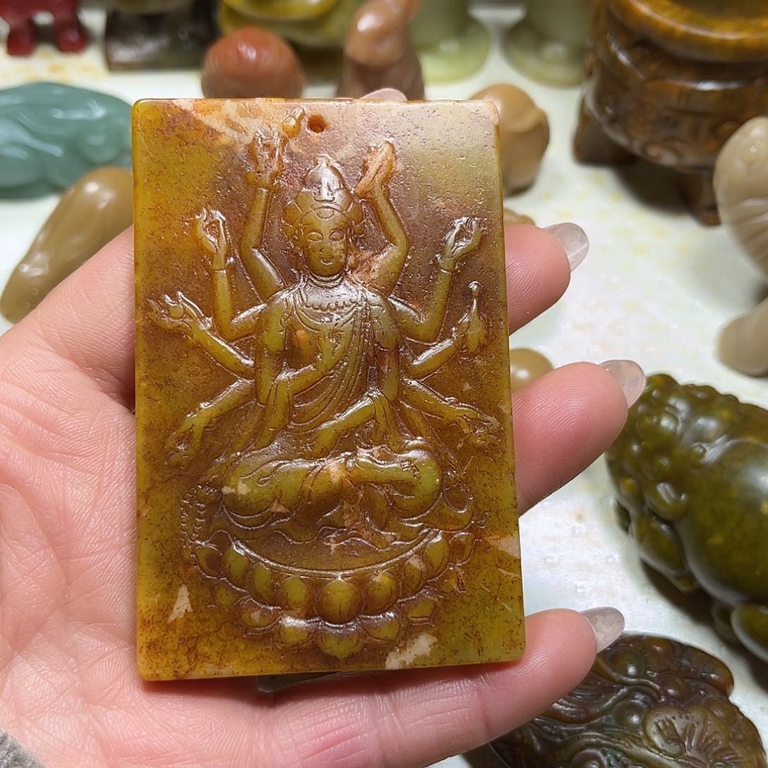 白玉菩提吊坠白玉菩提吊坠