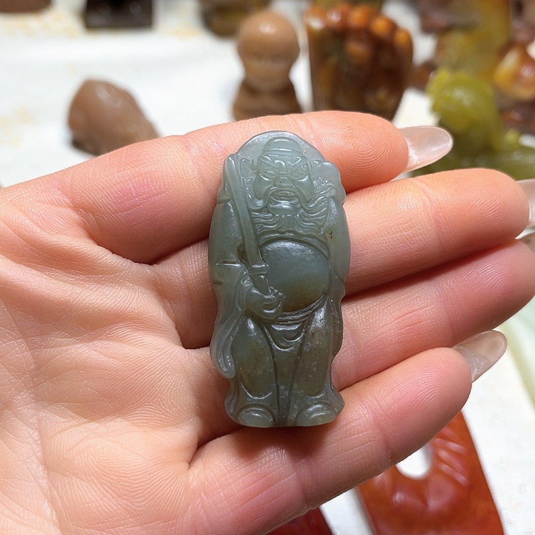 白玉菩提吊坠白玉菩提吊坠