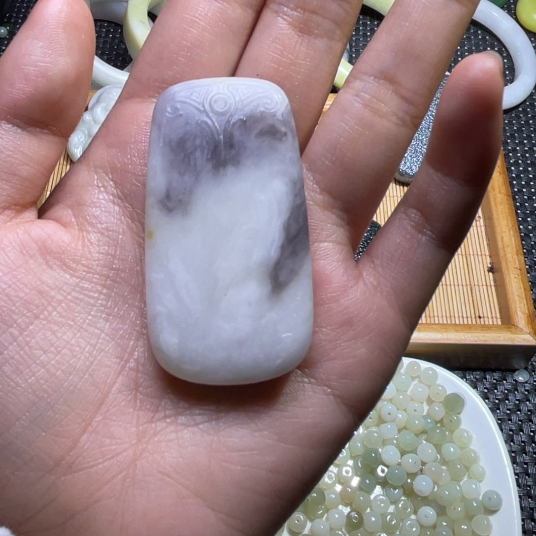 未镶嵌和田玉珠宝半成品已***年