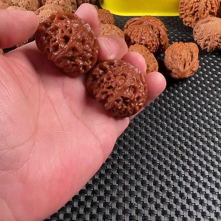 慕***熙把件文玩核桃宫灯42尺