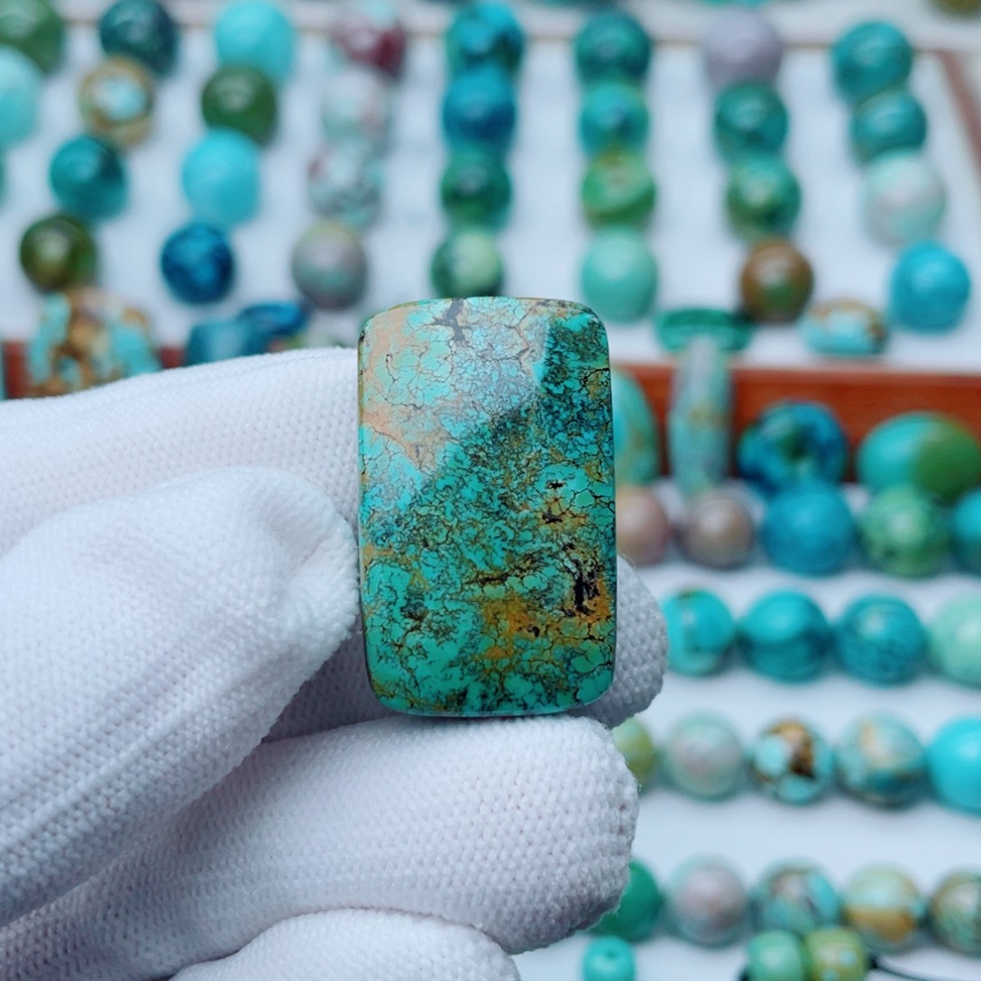 未镶嵌绿松石珠宝奇石