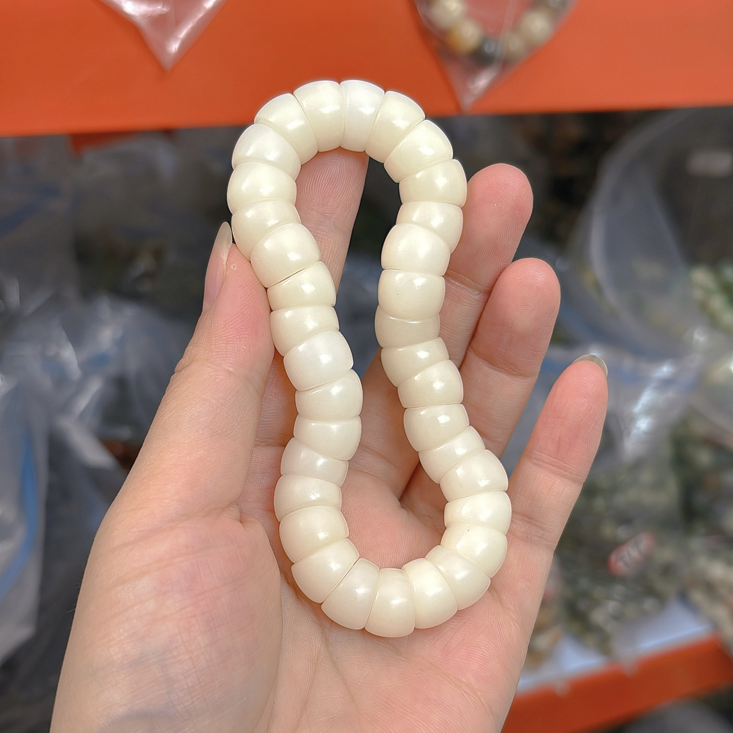 白色大肠天然菩提单圈天然菩提手串