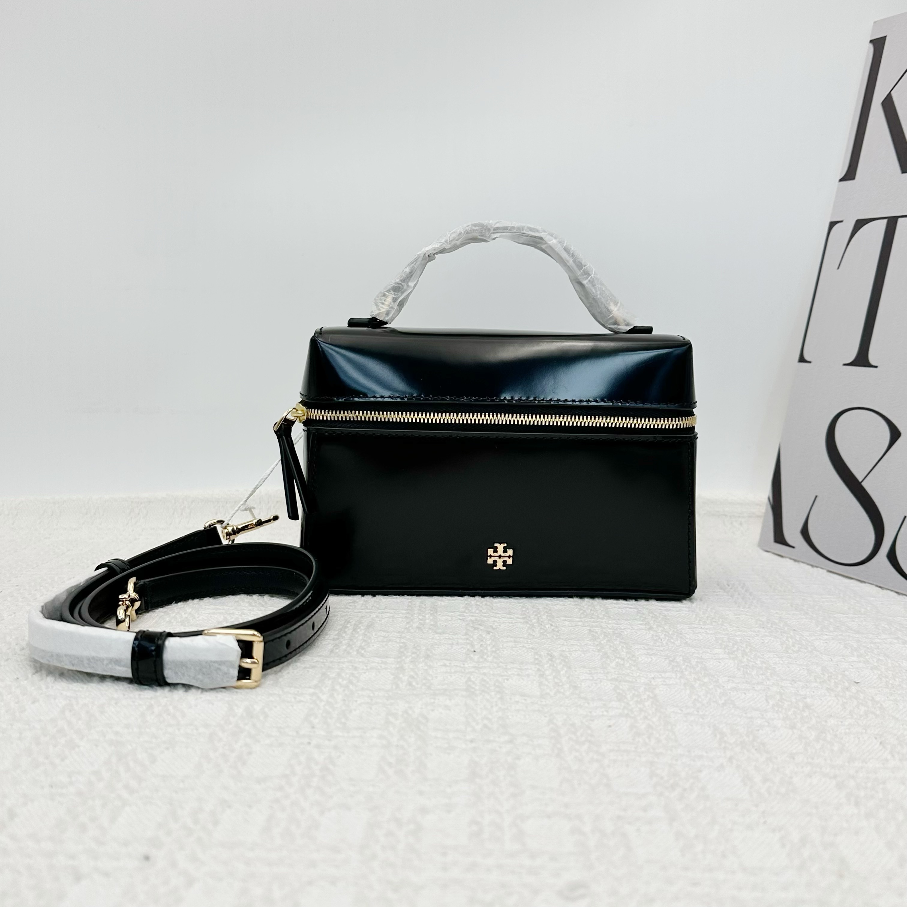 99新 TORY BURCH/汤丽柏琦 Emerson新款盒子包手提斜挎 075