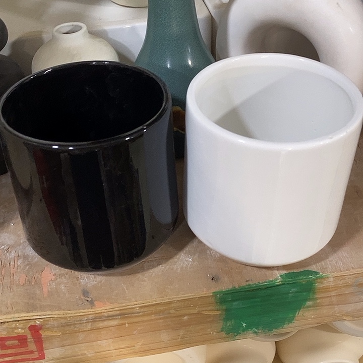 摆件陶盆有孔 瑕疵介意勿拍