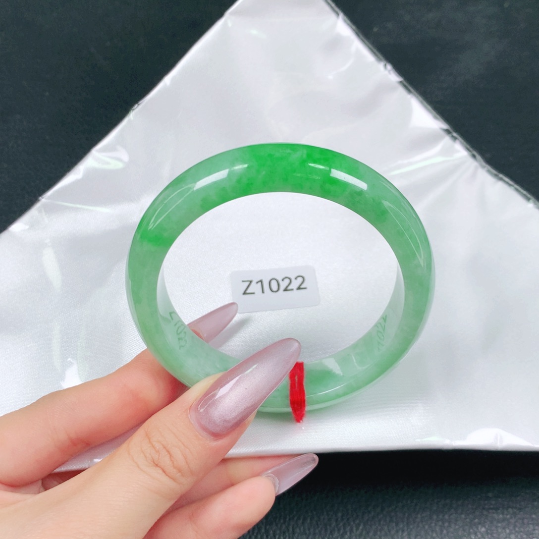 翡翠未镶嵌手镯天然翡翠手镯04