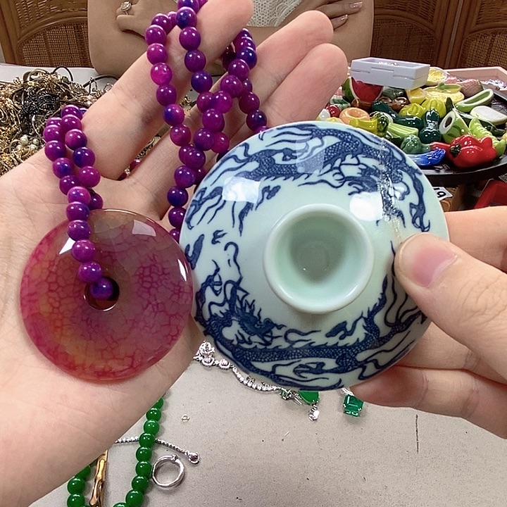 瓷片不会哈哈哈哈哈哈哈哈