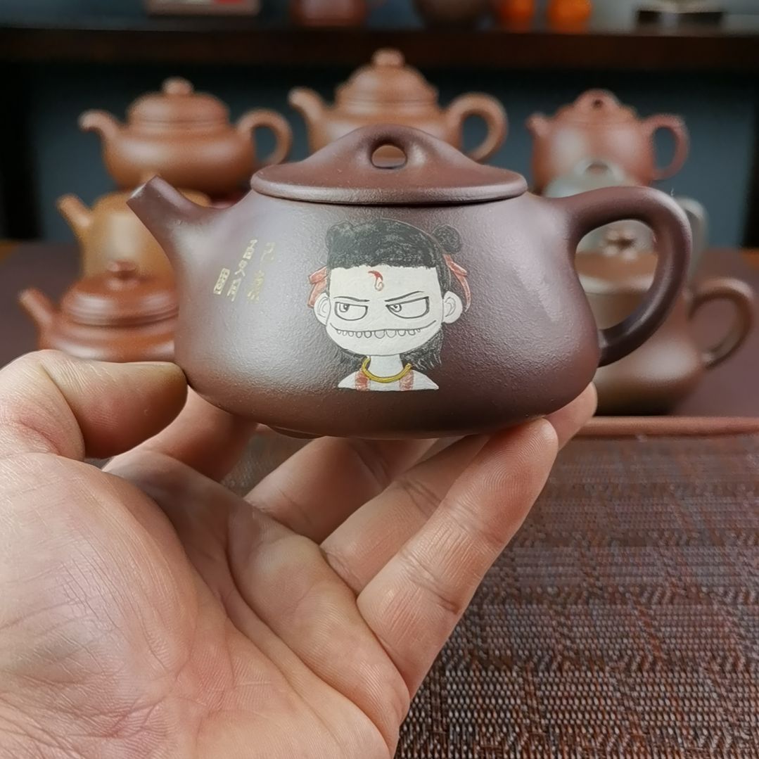 紫砂茶壶黑墩头平盖石瓢250CC哪咤泥绘
