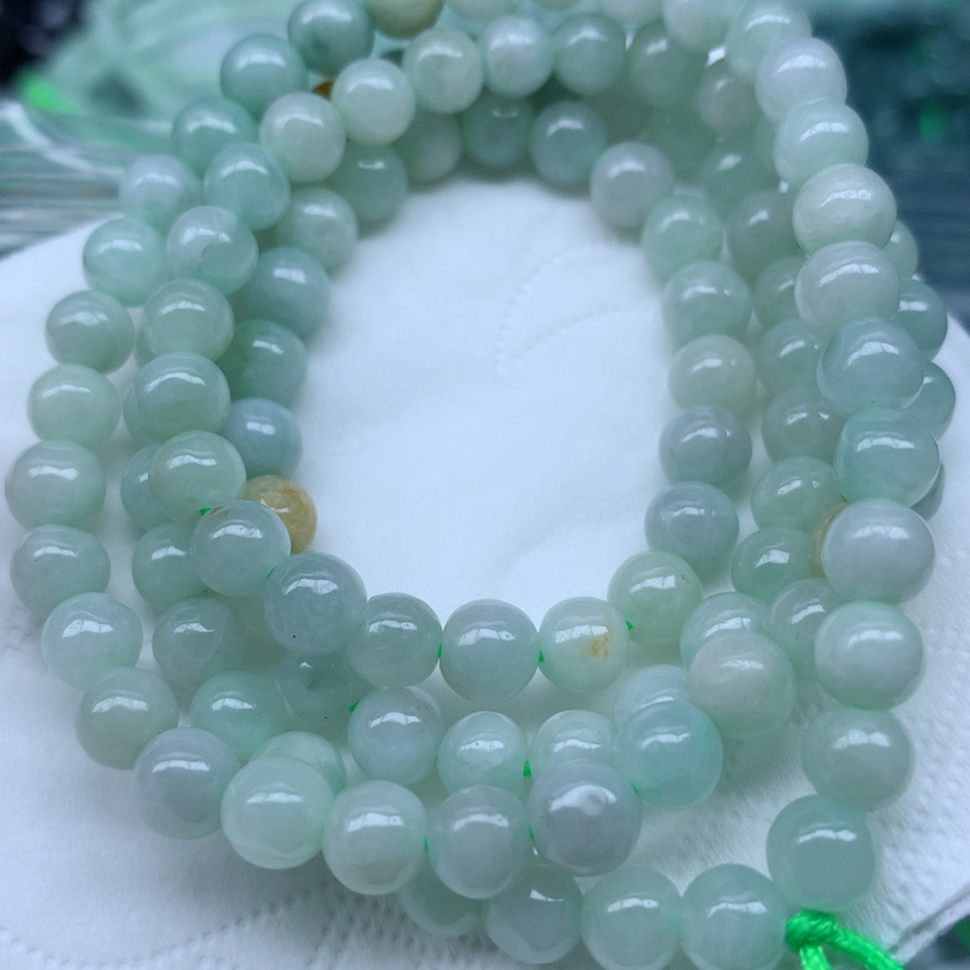 翡翠未镶嵌颈饰珠子