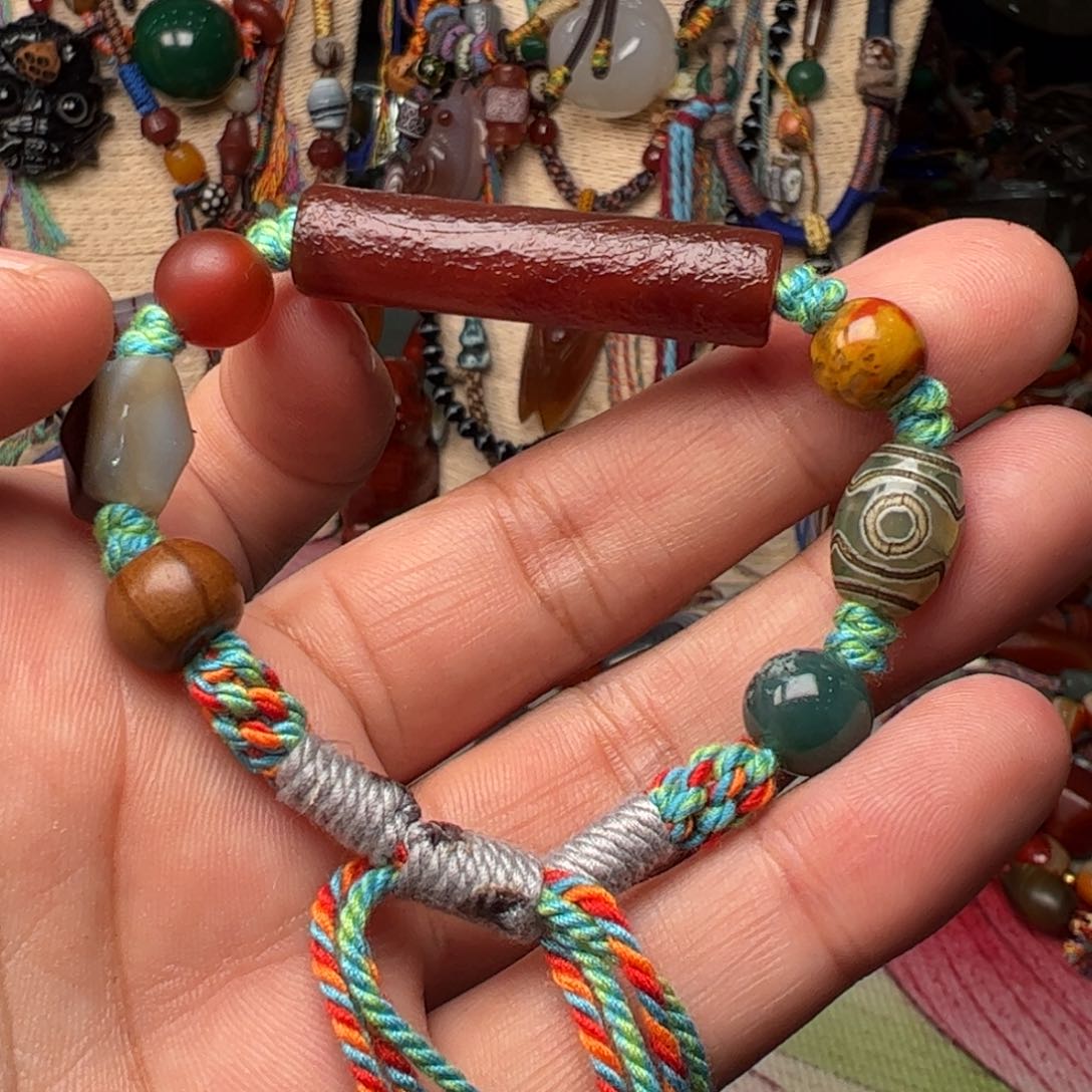 玛瑙/玉髓颈饰未镶嵌