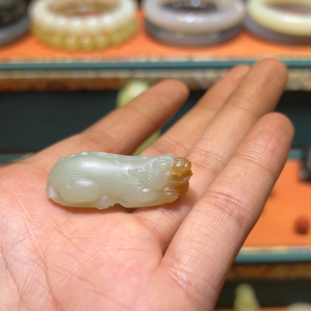 和田玉未镶嵌挂件