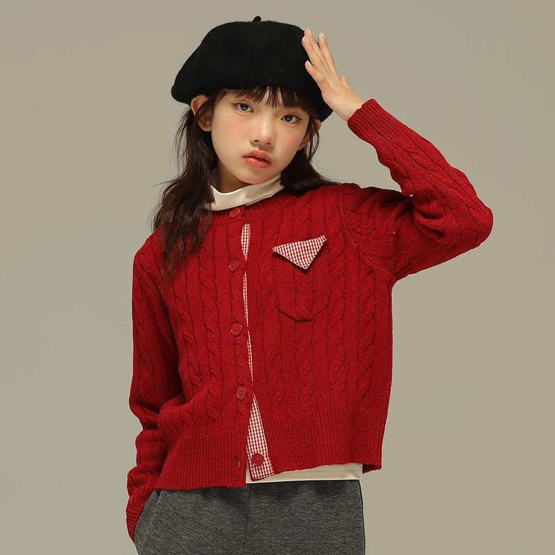 小女森女童秋冬毛衣厚款针织麻花开衫中大童红色格纹拼接长袖上衣