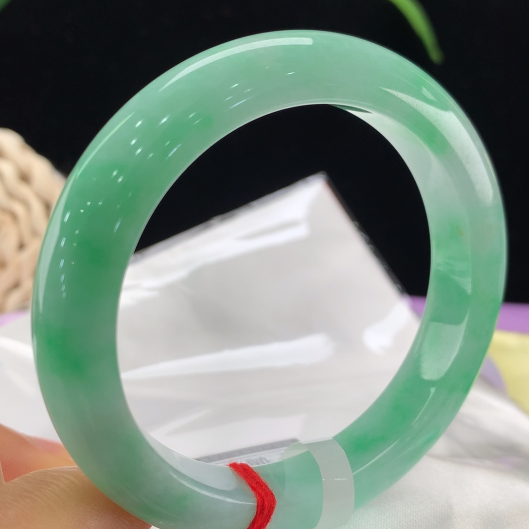 翡翠未镶嵌手镯111-2868