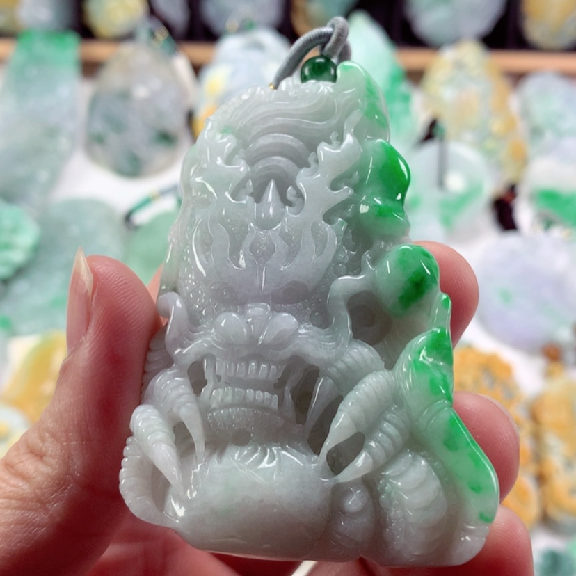 【闪购商品】翡翠吊坠(不含链)未镶嵌