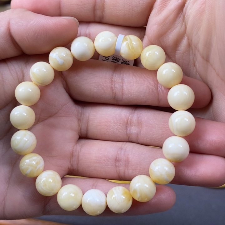 琥珀裸石未镶嵌手串