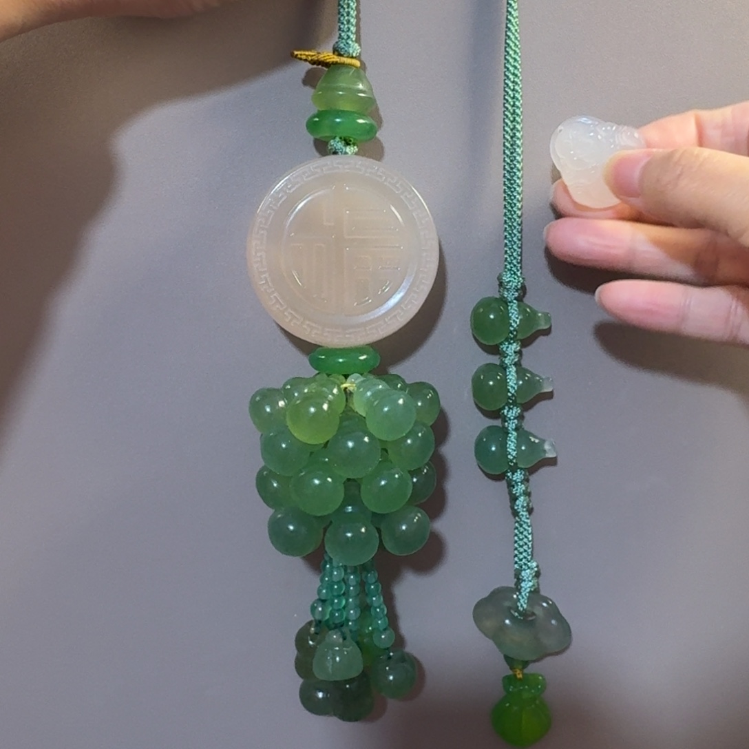 ****颜玛瑙/玉髓未镶嵌汽车挂件