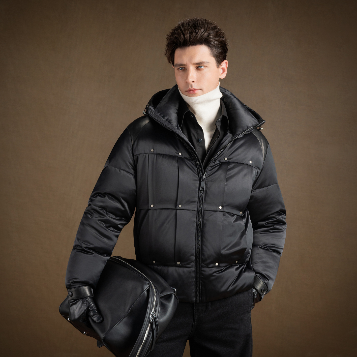 言吉高端男装白鹅绒保暖外套时尚真皮拼接连帽加厚羽绒服YJ262351