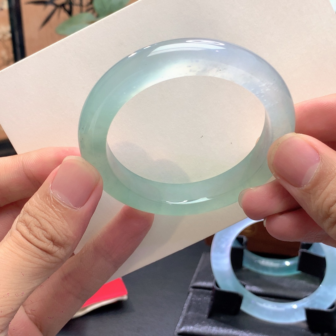 翡翠未镶嵌手镯正圈53