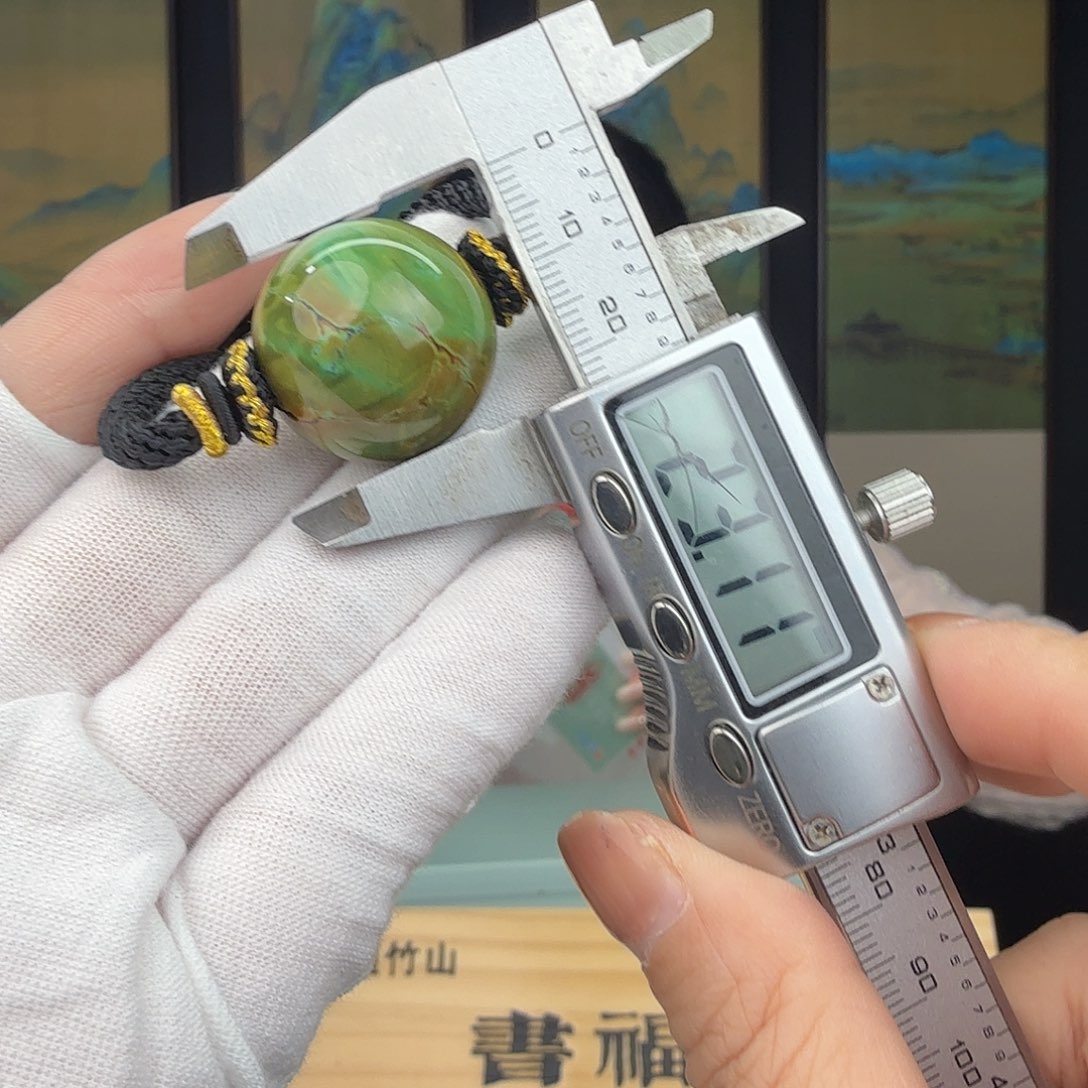 熊***2绿松石未镶嵌珠宝奇石