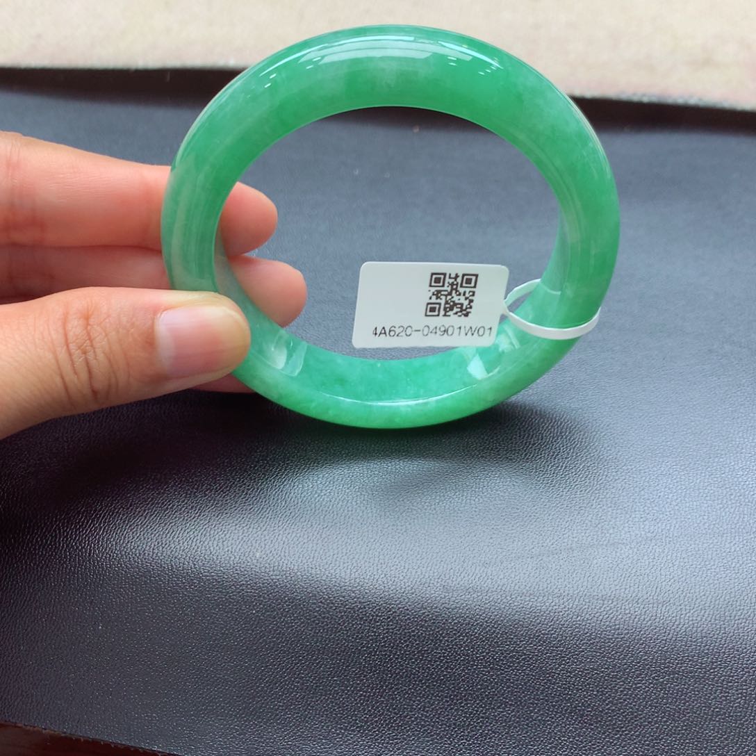 翡翠手镯未镶嵌缅甸翡翠手镯