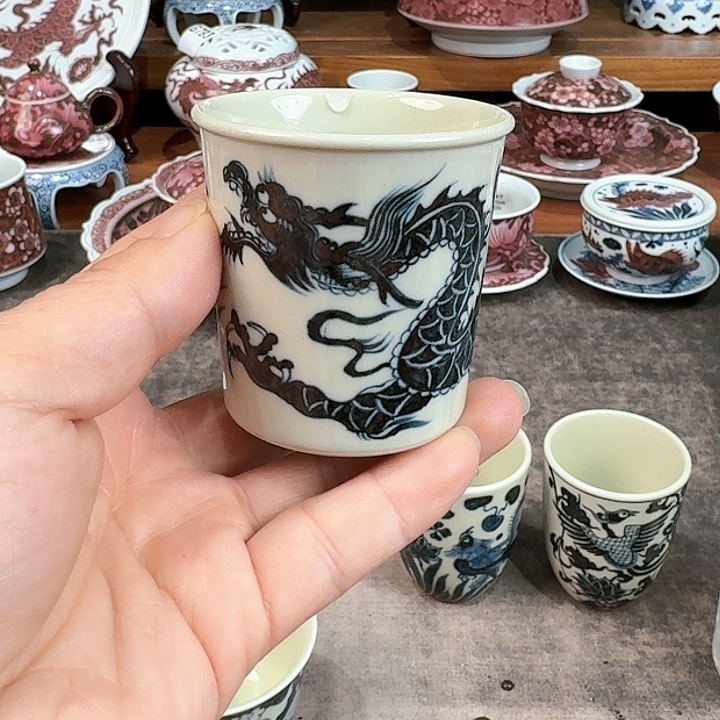 张*服景德镇陶瓷手工陶瓷工艺